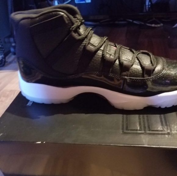 Jordan 11 72-10 / Bred size 11 DEADSTOCK